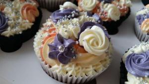 I-Made-These-Colorful-Cupcakes-Out-Of-Boredom-In-Making-Same-Old-Cupcakes-All-The-Time__605