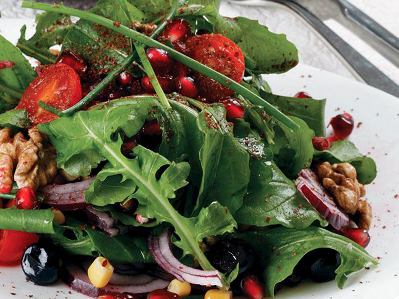 Diyet Narlı Roka Salatası Tarifi