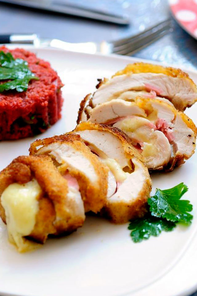 Baharatlı ve Keçi Peynirli Diyet Piliç Sarma Tarifi