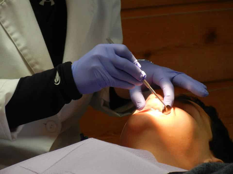 Diş Ağrısı İçin Ağrı Kesici Antibiyotik İlaçlar 1 Diş Ağrısı İçin Ağrı Kesici Antibiyotik İlaçlar